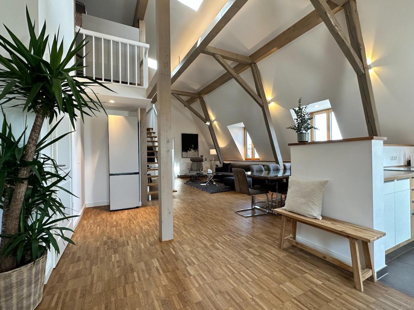 Truly - Viel Platz Fuer Business & Familie - Modern, Garage, Fahrstuhl Apartment Augsburg Exterior photo