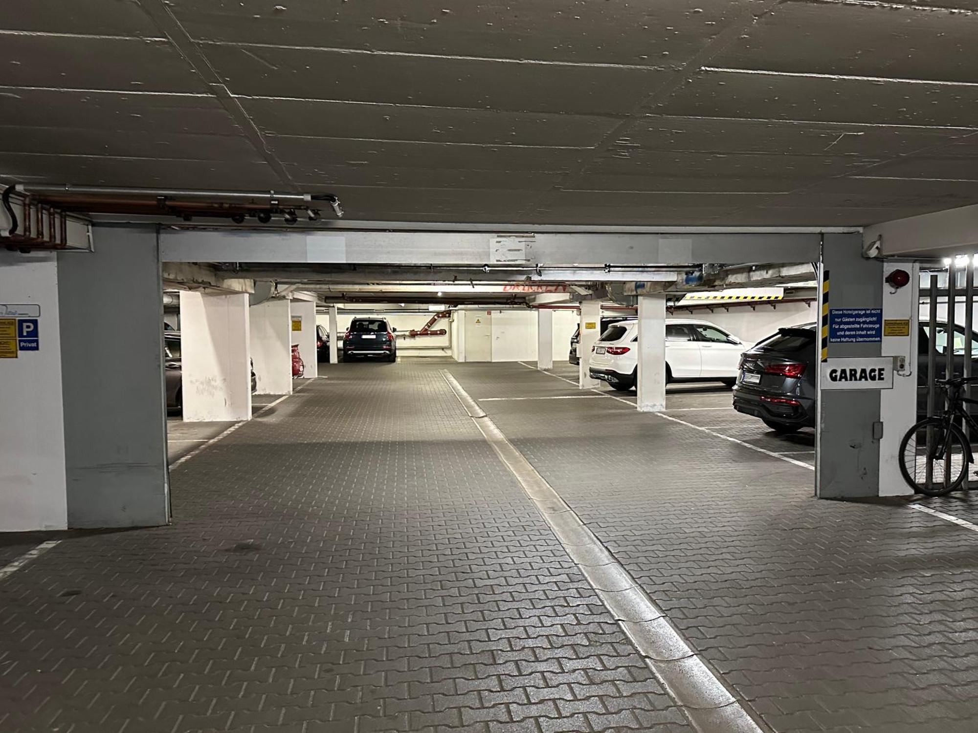 Truly - Viel Platz Fuer Business & Familie - Modern, Garage, Fahrstuhl Apartment Augsburg Exterior photo